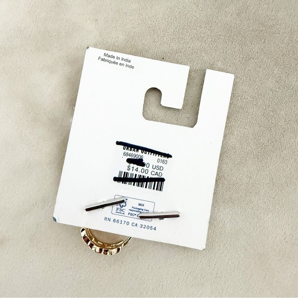 NWT Urban Outfitters Gold 222 Ring, Size 7 - Picture 3 of 3